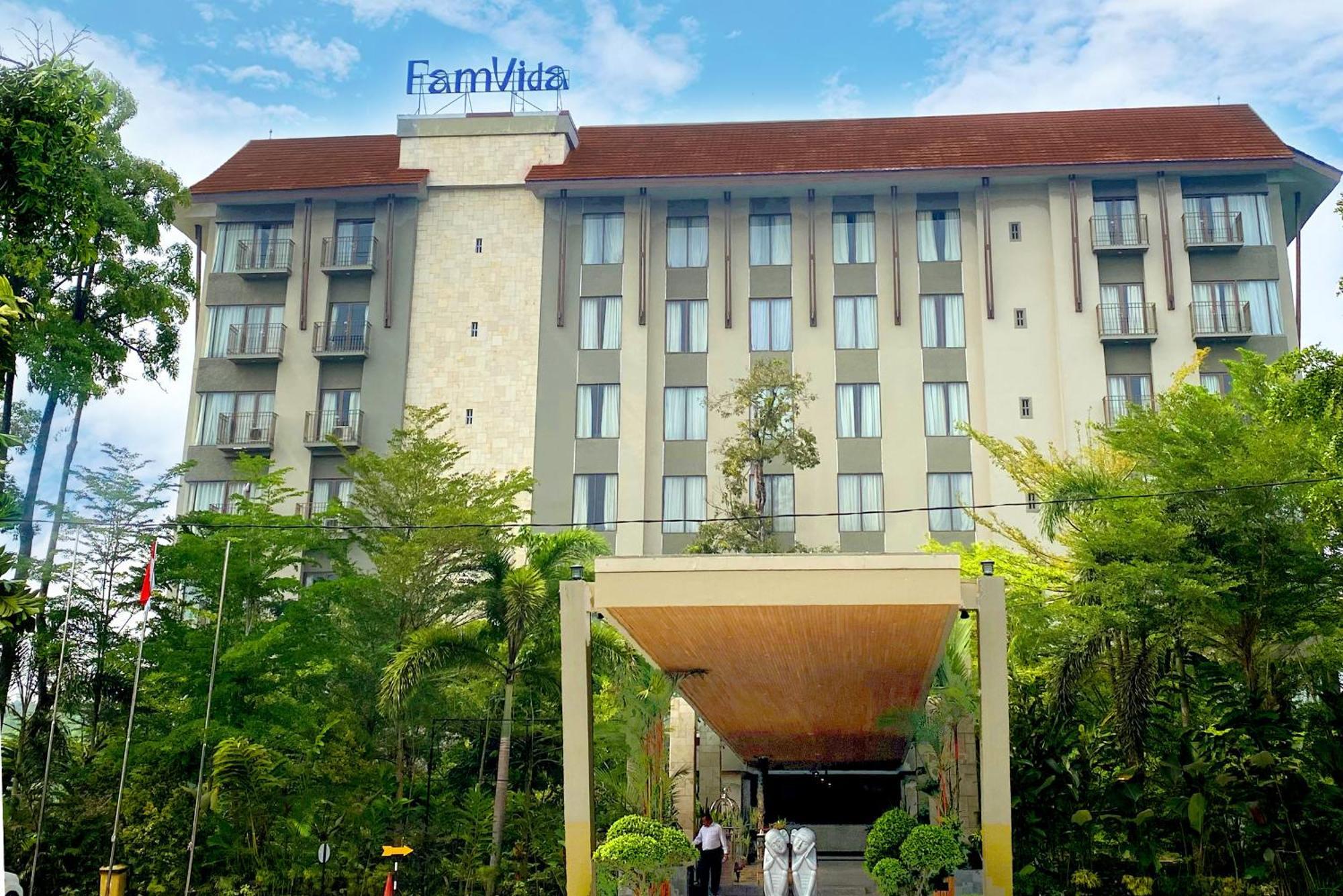 Famvida Hotel Lubuklinggau Eksteriør billede