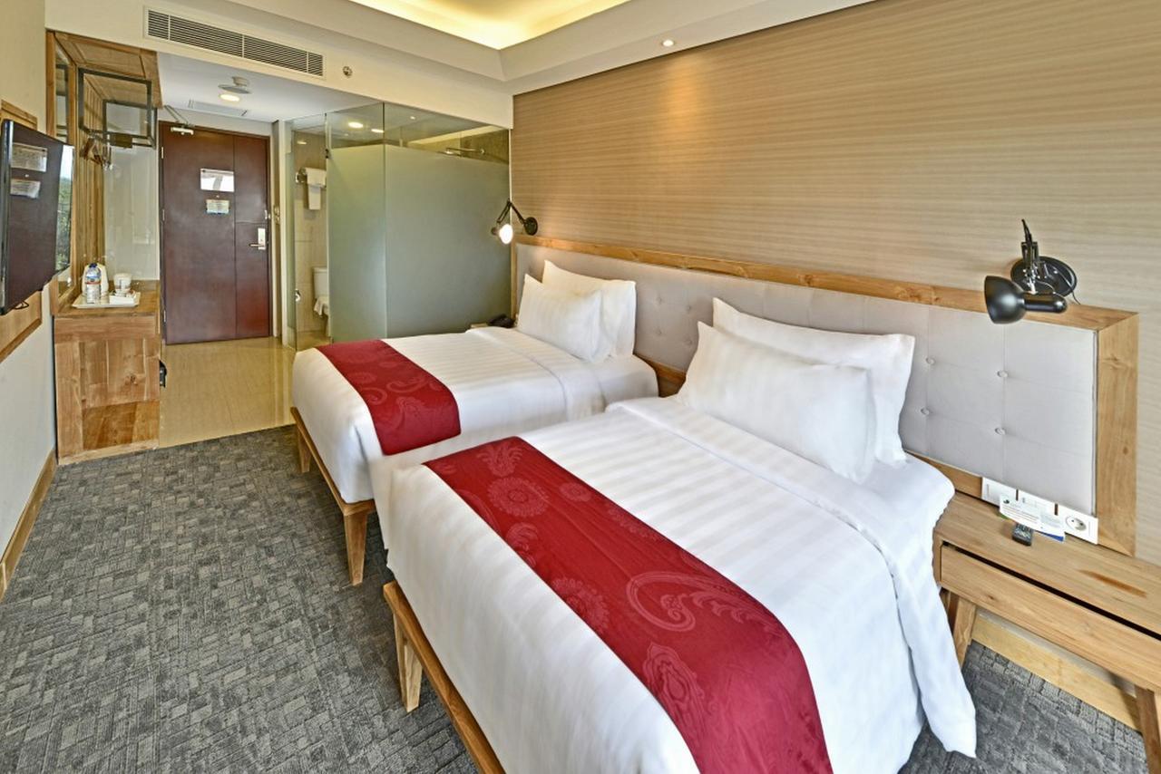 Famvida Hotel Lubuklinggau Eksteriør billede